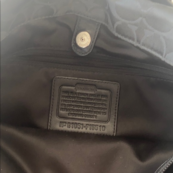 Authentic black Coach purse in GUC. - Picture 2 of 7